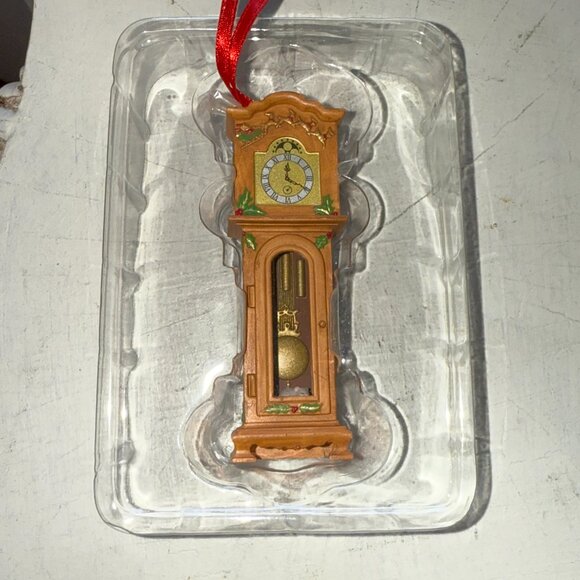 Twas The Night Before Christmas Hallmark  Ornament Grandfather Clock 24 yrs old - Picture 7 of 8